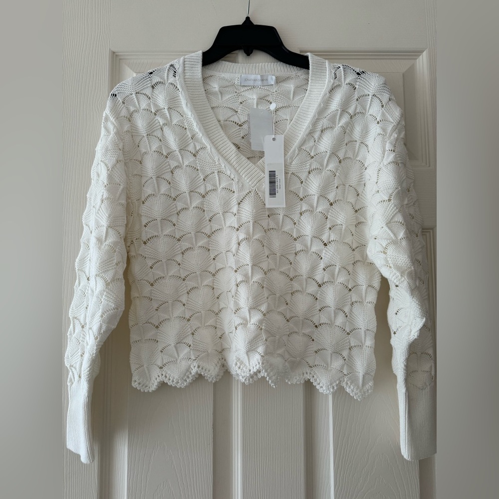 White sweat shirt/top size small!!!!